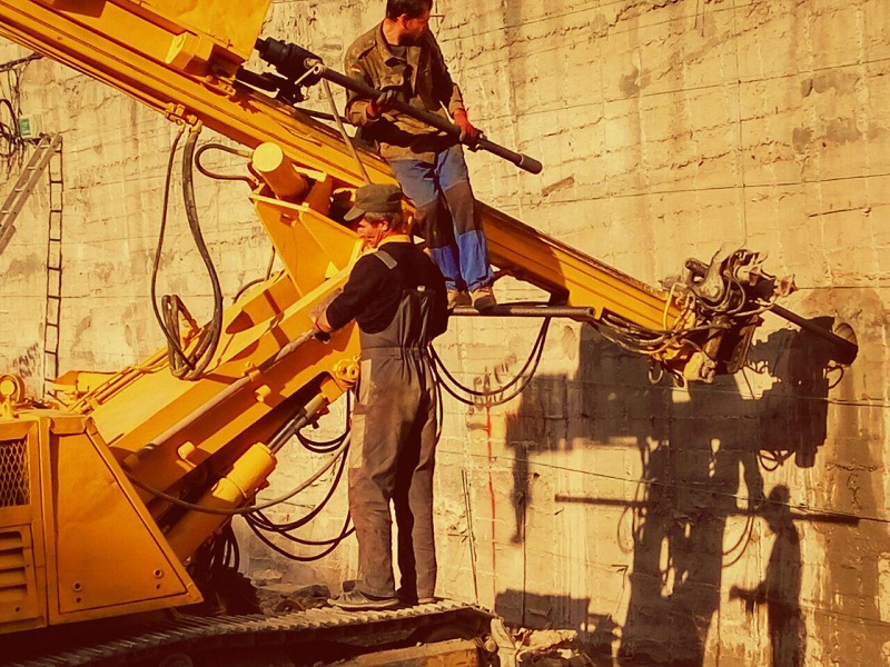 Установка анкерных систем KVL Steel на Симферопольской объездной (круг Проспекта Жукова) - октябрь 2019г.